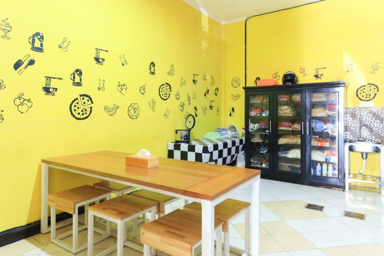 Raja Rani Hostel Denpasar Exteriér fotografie
